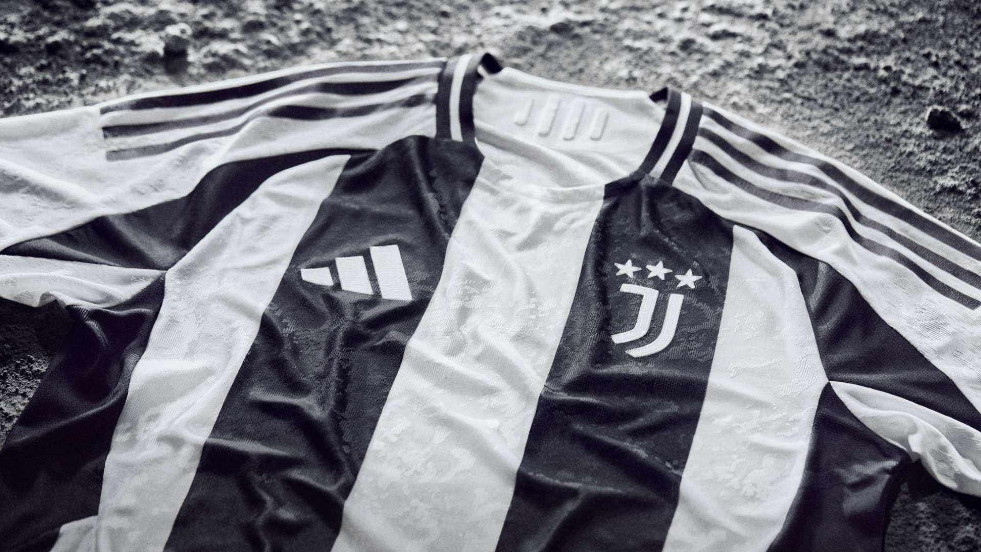 曼城对阵西汉姆联的比赛被迫延期