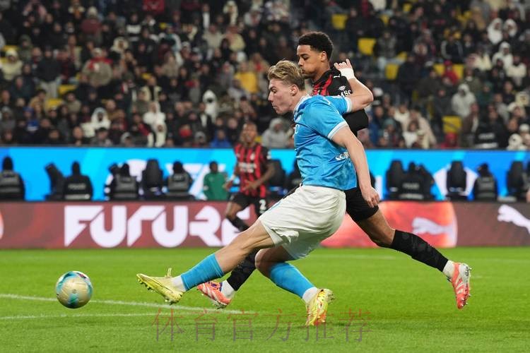 单扛强突+MVP!22岁中锋带队进决赛:离开曼联半年12球3助